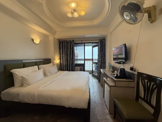 Premium room with balcony at Shilton Royal